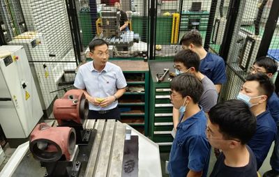 以智能化提供保障支撐 一家煙機(jī)企業(yè)如何助力上海智慧工廠建設(shè)的技術(shù)實踐與推廣